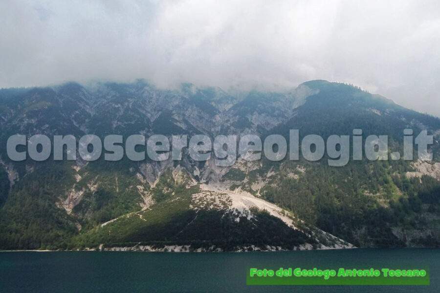 Inoltrandosi nella Valle di Pertisau (Austria) – FOTOGALLERY CONOSCEREGEOLOGIA.IT