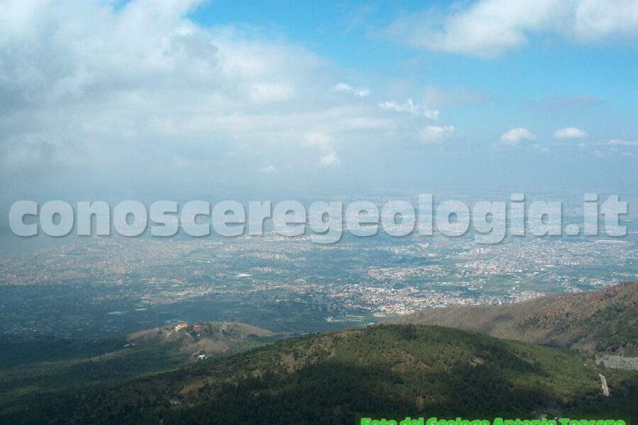 Vesuvio e rischio vulcanico, De Natale parla ai nostri microfoni – VIDEO