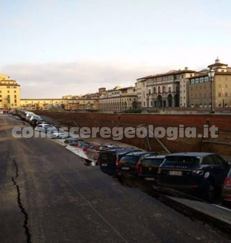 Firenze, la voragine sul Lungarno è stata causata da liquefazione del suolo