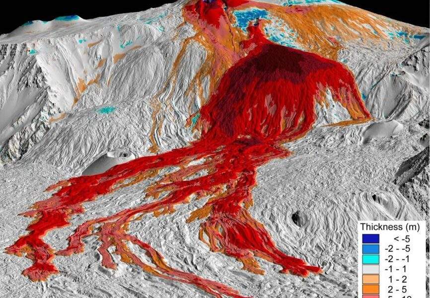 Etna: una nuova mappa mostra come cambia volto