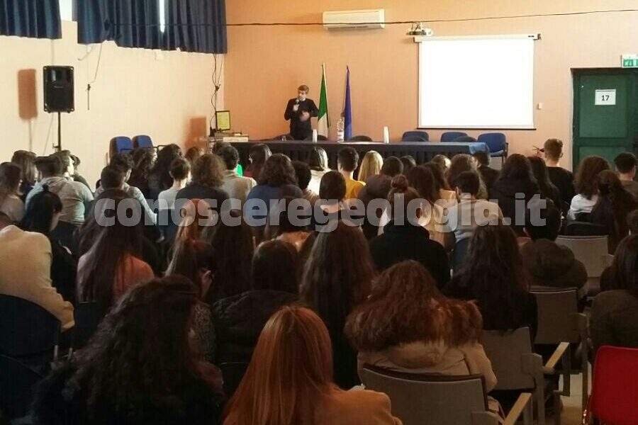 ConoscereGeologia… nelle scuole, per le scuole, con le scuole