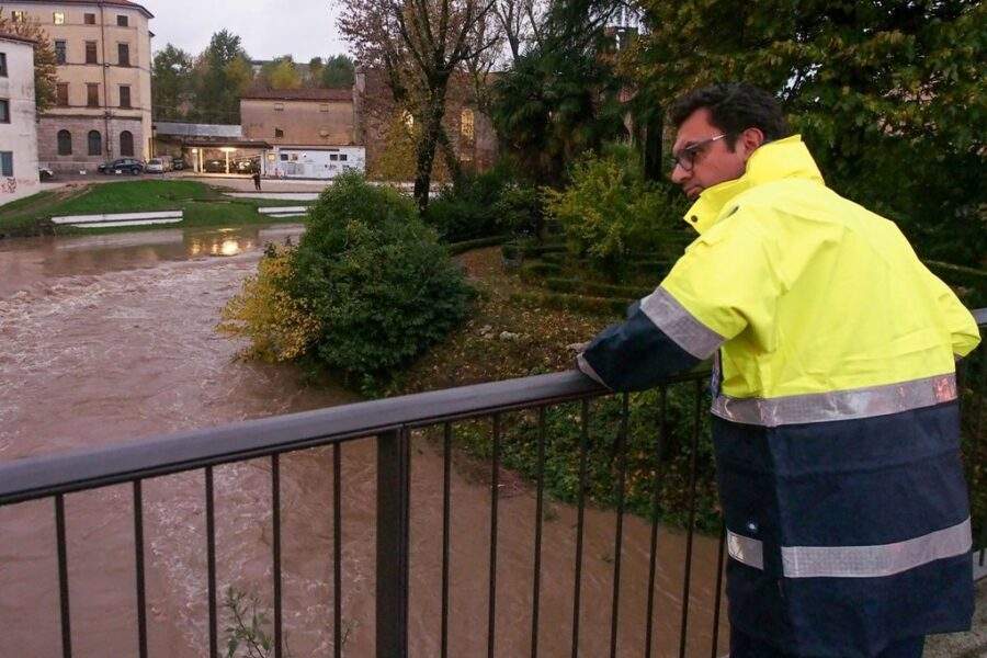 Maltempo, a Vicenza l’onda di piena anticipata alle 22