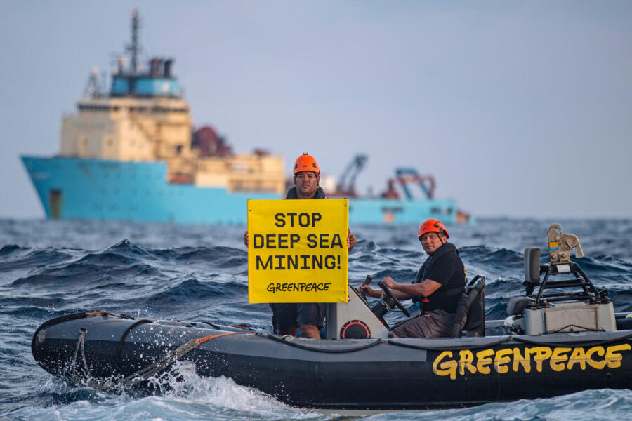 Greenpeace grida: “FERMATE L’ESTRAZIONE IN ACQUE PROFONDE”