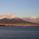 Vesuvio, Ischia e Campi Flegrei, un modello interpretativo delle possibili eruzioni future