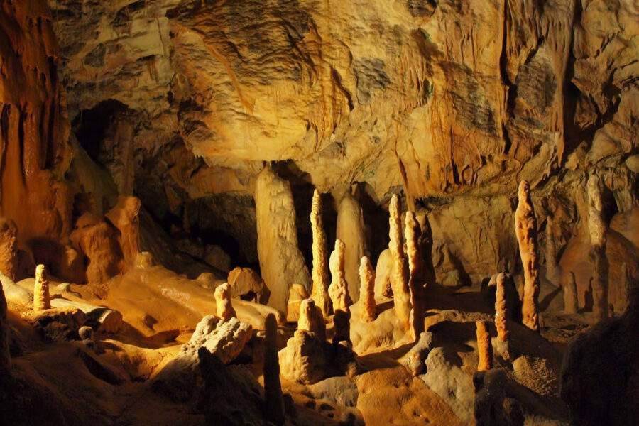 Il segreto della forma delle stalagmiti svelato dalla matematica