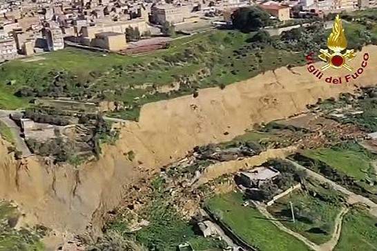 Frana di Niscemi: i geologi siciliani vicini alla popolazione, le cause del fonomeno