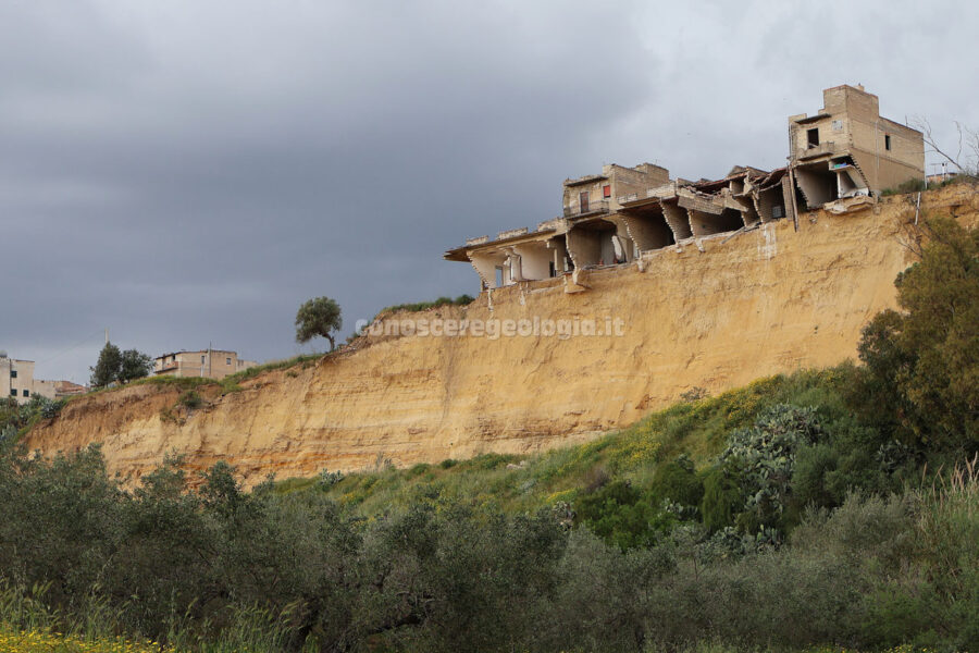 Niscemi, la frana che racconta la storia geologica di un territorio. Fotogallery CONOSCEREGEOLOGIA